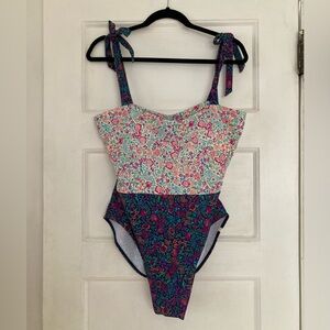 Summersalt Multicolor Floral Swimsuit NWOT, Never worn